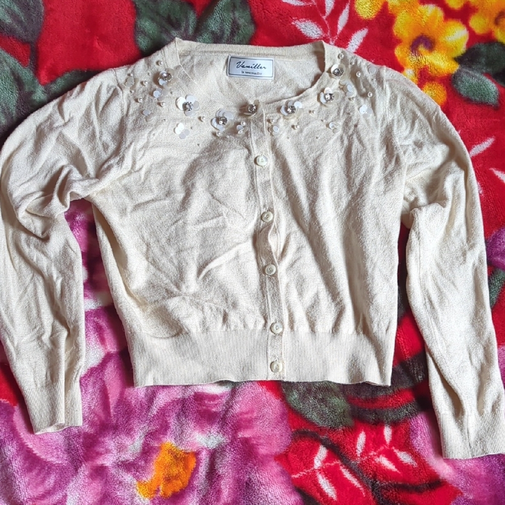 🌸 le reve vaniller Japanese Cream Flower Design Beaded Cardigan